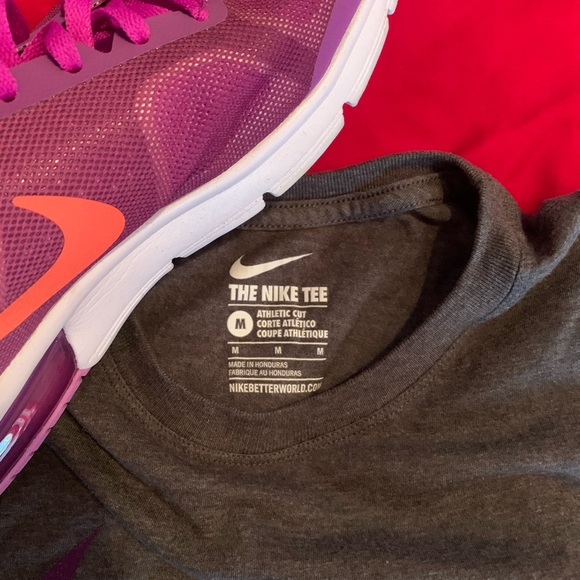 Kids Nike Air Max Sequent & Matching Size(M) Shirt - Picture 3 of 6